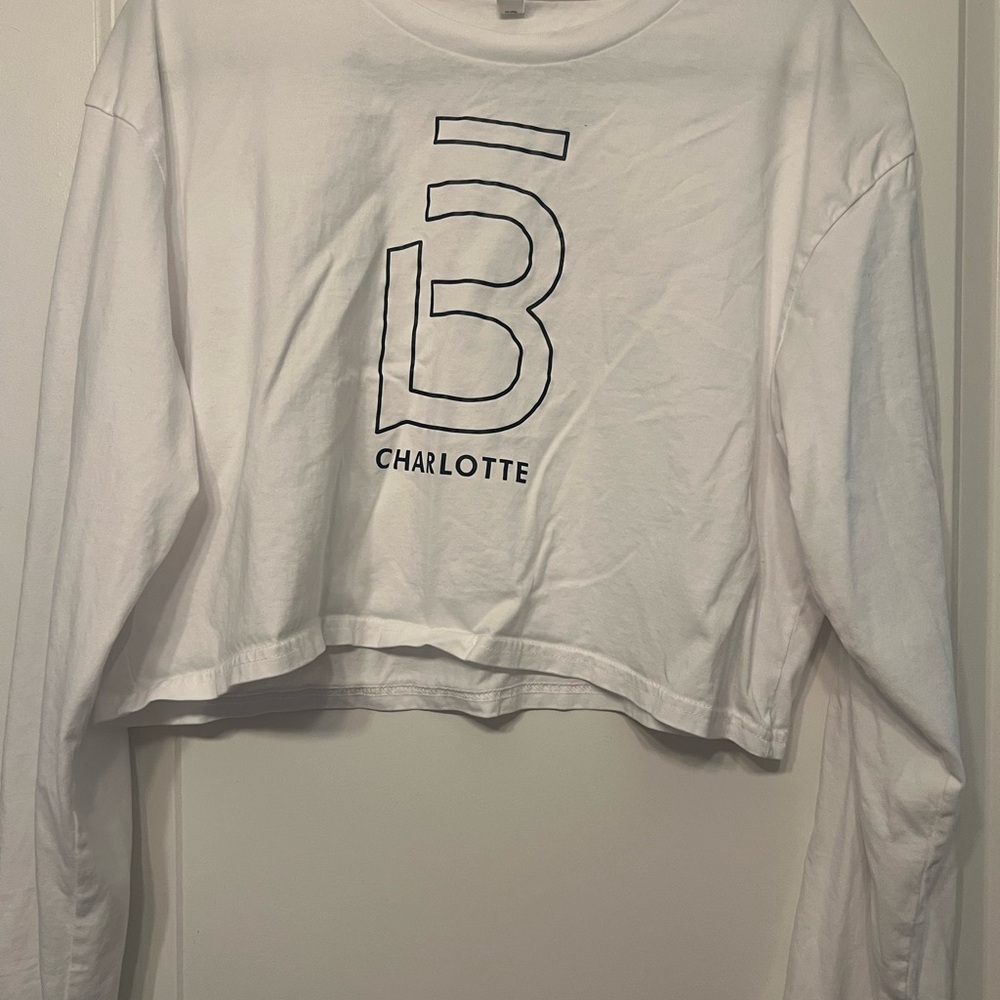 Barre3 x Beyond Yoga White Long Sleeve Crop Top